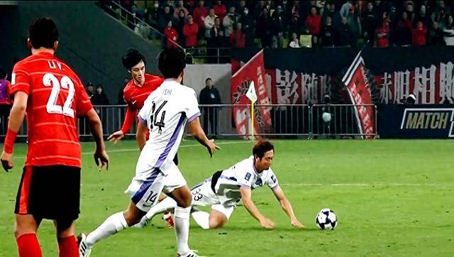 包含窗口期亚冠焦点战，广东宏远内部沟通，球迷炸锅，身体对抗强度拉满的词条